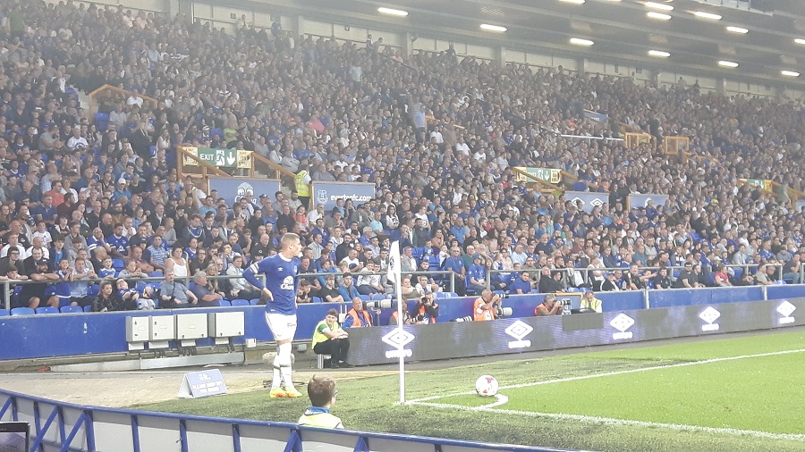 England international Ross Barkley takes a corner for Everton v Yeovil Town in the EFL Cup